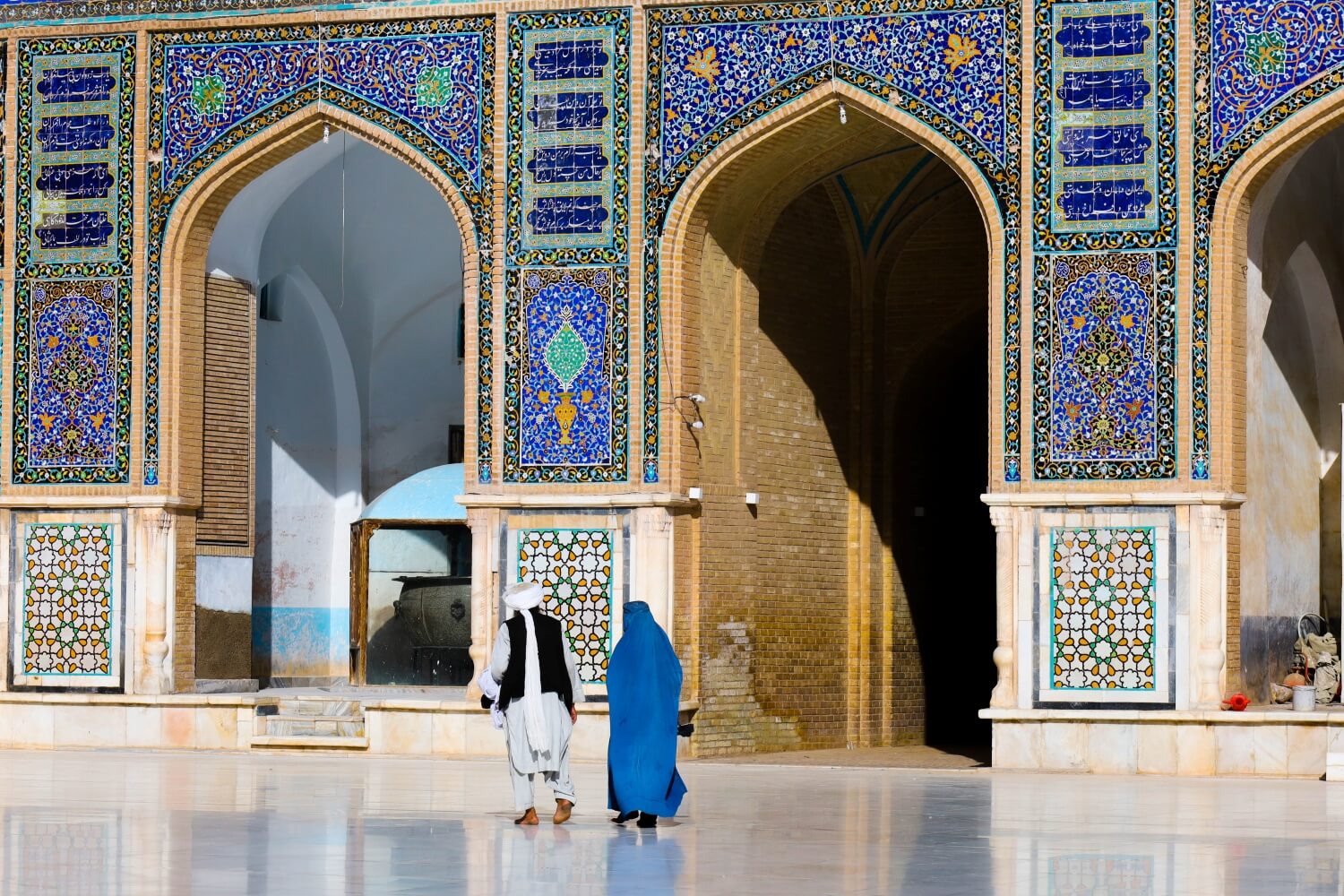 همدستی مسجد و طالبان در شکار زنانِ کارمندِ سازمان ملل