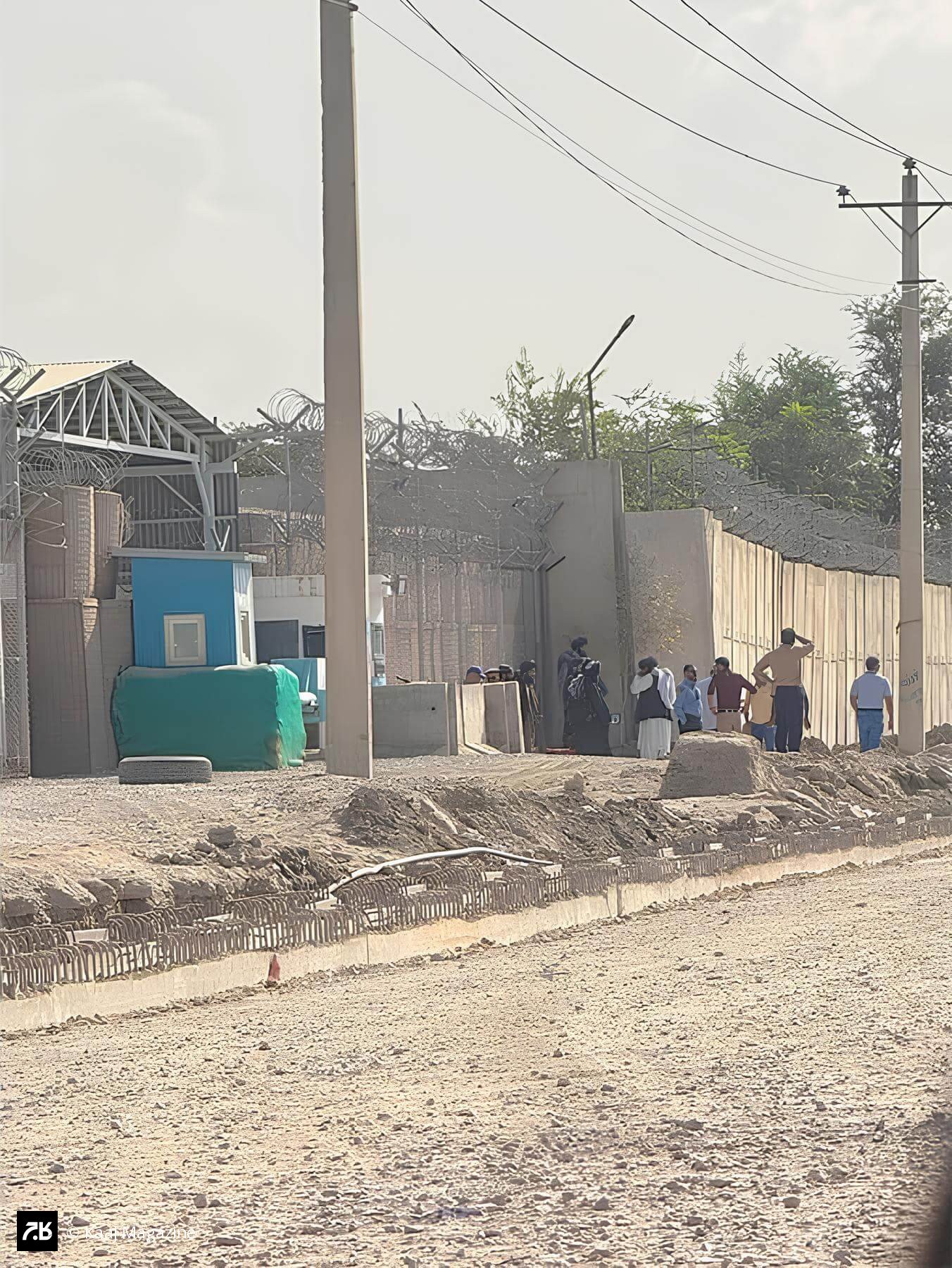 Herat — Taliban Vice and Virtue agents block and turn back female UN employees at the gate of a UN office. Photo: Leila Yazdani